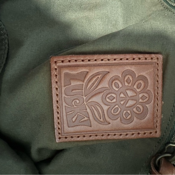 Lucky Brand Drawstring Backpack with Nature-Inspired Design - Picture 6 of 9